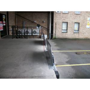 Rampe de chargement manuelle coulissante TM PEDANE TRR75A en alliage d'aluminium, capacité 4000 kg, système de crochet pour chariot élévateur - Product Image 3