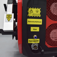 Machine de nettoyage au laser à fibre de marque MAX JPT avec technologie de refroidissement par air intelligente pour le nettoyage des résidus de suie et des dommages causés par le feu