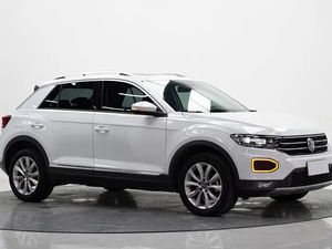 VW <span class=keywords><strong>T</strong></span>-<span class=keywords><strong>ROC</strong></span> SUV <span class=keywords><strong>2022</strong></span> Deportivo y Compacto de Alta Gama con AEB y ACC, Perfecto para Conducir en la Ciudad - Product Image 6