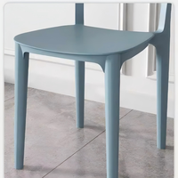 Chaise de restaurant moderne en plastique écologique, empilable, résistante, imperméable, avec logo couleur personnalisé, pour usage commercial