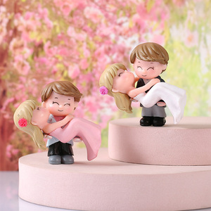ตุ๊กตาคู่บ่าวสาวติดเค้กงานแต่งงาน รูปทรงกลม พลาสติก PVC สำหรับตกแต่งงานแต่งงาน - Product Image 2