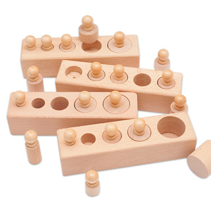 Vente en gros de blocs de douilles en bois colorés créatifs DIY éducatif Saisir Cylindre Jouet Ensembles de cubes de construction modernes - Product Image 1