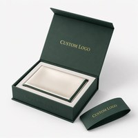 Boîte cadeau personnalisée avec fermeture magnétique en papier pour l'emballage d'écharpes en soie avec logo, vente en gros, OEM, ODM, usine