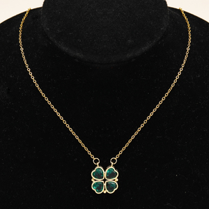 Bijoux fantaisie cadeau saint valentin pliant magnétique <span class=keywords><strong>4</strong></span> coeurs chanceux <span class=keywords><strong>4</strong></span> <span class=keywords><strong>feuilles</strong></span> trèfle <span class=keywords><strong>pendentif</strong></span> <span class=keywords><strong>or</strong></span> 18 carats collier en acier inoxydable - Product Image 6