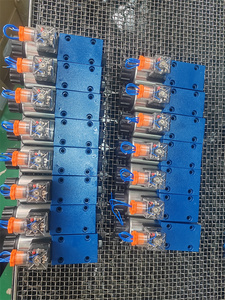 โซลินอยด์วาล์วไฮดรอลิก 220V 24V BE6 BE10 4WE 4WE6 รุ่น 4WE10F3X/CG24 4WE10F3X/CW220R 4WE10C-3X/CW220R  BE10.54 BE10.574 - Product Image 3