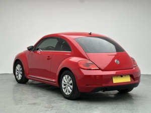 Volkswagen <span class=keywords><strong>Beetle</strong></span> Usado 2017 180TSI, 50890 Millas, 1.2-T 105 CV, Volante a la Izquierda - Product Image 5