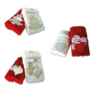 Set di 2 Spugne con Ricamo Natalizio e Sfondo Rosso - Product Image 1