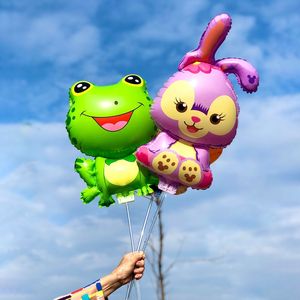 ขายส่งลูกโป่งเป่าลมการ์ตูนขนาดใหญ่รุ่นใหม่ ดีไซน์แบบถือ Kuromi รุ่น 003 สำหรับวันเกิดและวันเด็ก - Product Image 1