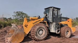 Cargadora de Ruedas ZL500N de 6 Toneladas, Equipo de Construcción Usado, Modelo 2020, Motor Cummins, Bomba Hidráulica MOOG - Product Image 3