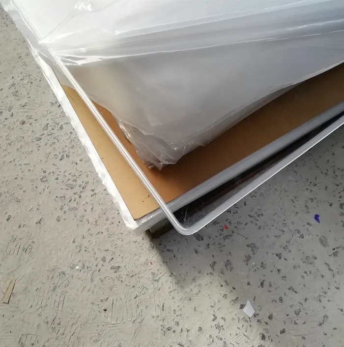 Acrylic sheet with high density clear new raw material