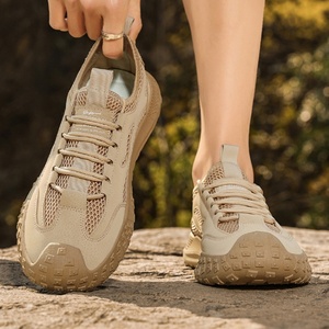 Nouvelles chaussures de course pour hommes, respirantes, en mesh léger, avec semelle intermédiaire en caoutchouc, bout rond, antidérapantes, à enfiler, pour le travail - Product Image 2