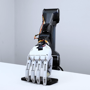 TetherIA - Mano Robótica Humanoide con 5 Dedos y 16 Articulaciones, Mano Robótica Multidigital, Mano Diestra para Entrenamiento de IA - Product Image 2