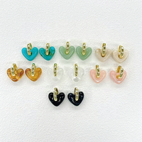 CH-LAE0908 Jolies petites boucles d'oreilles en forme de cœur, plaquées or, en cuivre, avec cœurs en acrylique colorés, bijoux pour femmes, vente en gros