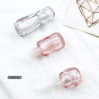 Tube de brillant à lèvres de forme irrégulière de 4ml de capacité personnalisée tube en plastique vide