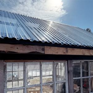 แผงหลังคาลูกฟูกสำหรับสกายไลท์แผ่นพลาสติกโพลีคาร์บอเนตแบบหยักโปร่งใสสำหรับใช้ในบ้านสีเขียว - Product Image 1