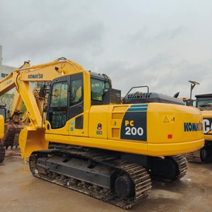 Excavatrice hydraulique ultime Komatsu PC200-8 : Libérez une puissance de creusement redoutable avec une efficacité énergétique extrême - Product Image 1