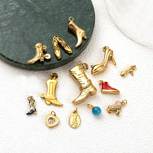 Breloques pour bottes et chaussures de cowboy |   Pendentif de mode en acier inoxydable plaqué or PVD 18 carats pour la fabrication de bijoux |   Imperméable et hypoallergénique - Product Image 1
