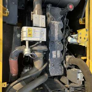 Excavatrice hydraulique Komatsu PC240/PC240LC/PC240NLC d'occasion, série bien entretenue, moteur Cummins, pompe, modèle 2024, 24 tonnes, à vendre - Product Image 6