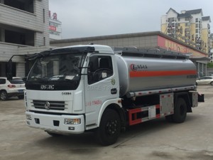 รถบรรทุกน้ำมันมือสองยอดนิยม ขนาด 5000L-15000L รถบรรทุกขนส่งน้ำมัน แข็งแรง ทนทาน รถบรรทุกขนส่งเชื้อเพลิงที่เชื่อถือได้ - Product Image 5