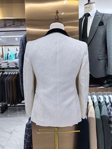 Bộ vest nam may đo 3 mảnh, đơn hàng khuy, ve áo kiểu <span class=keywords><strong>shawl</strong></span>, đính hạt thủ công, sang trọng, dành cho chú rể trong đám cưới và các sự kiện đặc biệt - Product Image 4