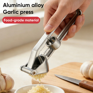 Presse-ail en alliage d'aluminium, outil de cuisine manuel, broyeur en métal de qualité alimentaire pour la cuisine - Product Image 1