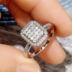Anello in Rame Placcato Argento con Zirconi, Gioiello Delicato da Donna, Vendita Calda - Product Image 5
