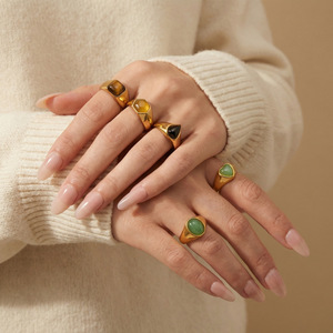 Bague en acier inoxydable avec incrustation de pierre œil de tigre naturelle en forme de cœur ovale et goutte d'eau, style vintage minimaliste, unisexe, empilable, pour usage quotidien - Product Image 1