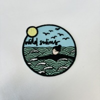 Vente chaude prix d'usine conception personnalisée patchs de broderie fer sur badges brodés pour chapeau et vêtements patchs
