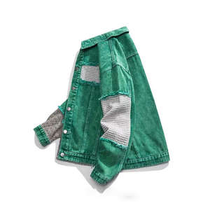 Le fabricant de vestes vend en gros de nouvelles vestes en jean à patchs artistiques pour hommes, adaptées aux tendances streetwear Y2K et avant-gardistes - Product Image 2