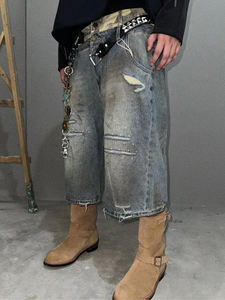 Shorts en jean pour homme, style vintage Y2K, taille haute, délavé, déchiré, avec ceinture et boutons, coupe ample, été - Product Image 4