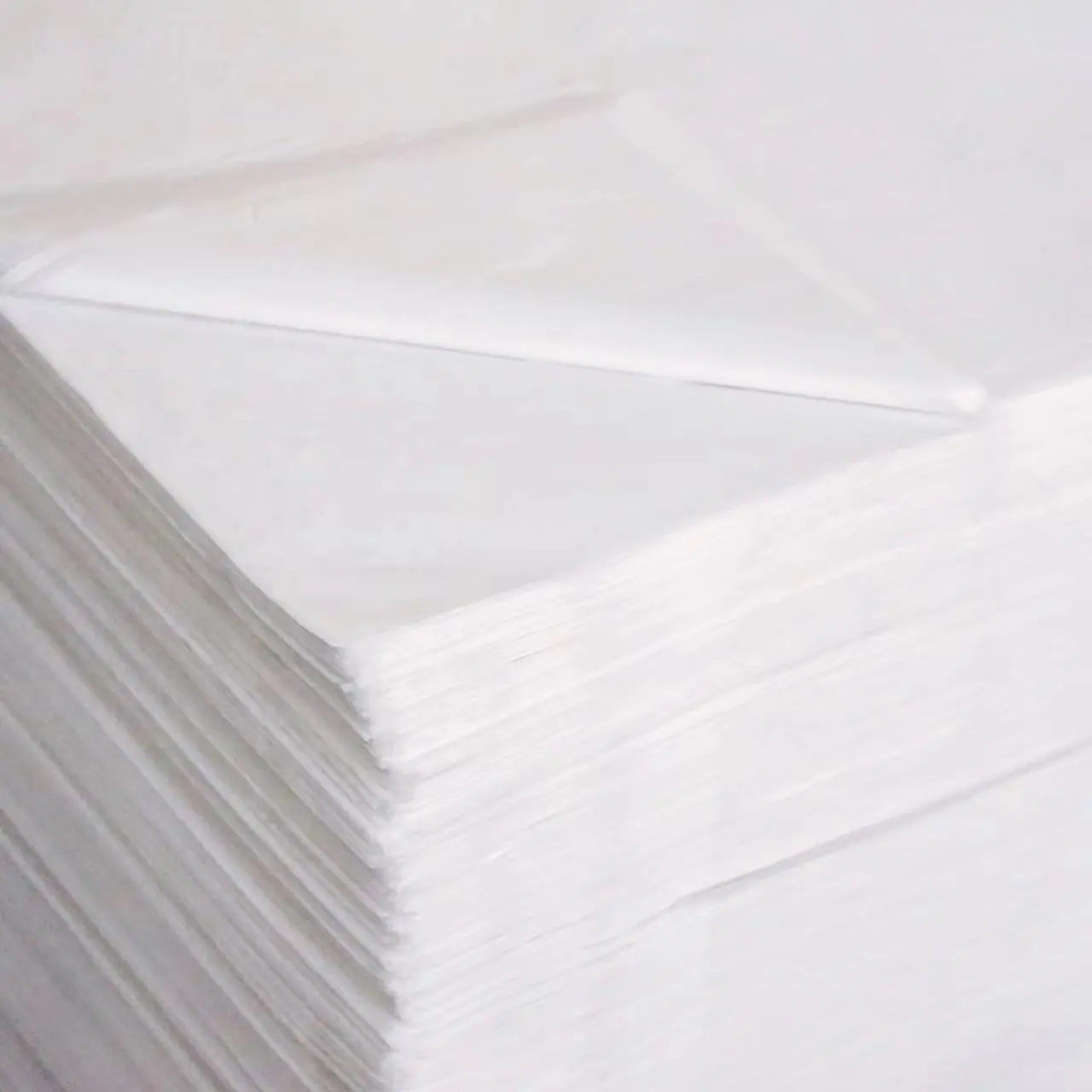 Papel branco 17gsm 500*700mm, atacado de fábrica, tecido colorido para presente, roupas e sapatos, presente de alta qualidade, flores, embalagem