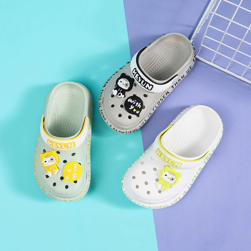 Hot Sale High Quality Whole Children EVA Slippers Silent Slippers both indoor and outdoor Cartoon Slides kids slide sandals