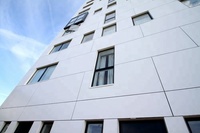 Panneau composite en aluminium design moderne pour façade de mur rideau Panneaux de plafond de qualité bâtiment finition miroir antistatique ignifuge