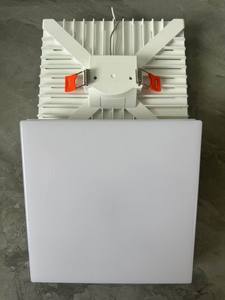 ไฟ LED แผงสี่เหลี่ยมสีขาว 20W ขั้ว E27 ป้องกันแสงสะท้อน เส้นผ่านศูนย์กลาง 10 ซม. 100V-265V วัสดุ PC+PP Ra85 รับประกัน 20000 ชั่วโมง 1 ปี - Product Image 2