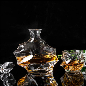 Fête des pères Cocktail fumeur Offre Spéciale Bar boisson cristal cadeau bouteille en verre <span class=keywords><strong>Tequila</strong></span> à l'ancienne 4 verres whisky décanteur ensemble - Product Image 4