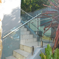 Balustrade en verre moderne Prima pour balcon, escalier, terrasse, système de garde-corps en aluminium et acier inoxydable