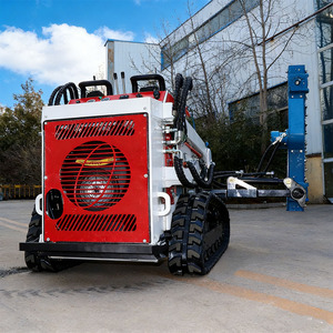 รถตักล้อยางขนาดเล็ก Soamte แบบตีนตะขาบ เครื่องยนต์ดีเซล Kubota มาตรฐาน EPA ปั๊มไฮดรอลิกประสิทธิภาพสูง รับน้ำหนัก 950 กก. 0.03 ม. มอเตอร์แบริ่ง - Product Image 6