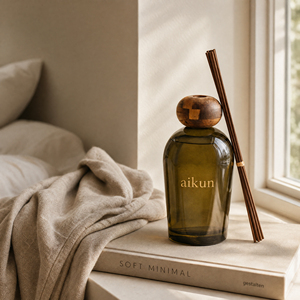 Aikun Low MOQ XL Round Gold Printed Logo Glass <b>Reed</b> <b>Diffuser</b> with Textured Gift Box Any Scent Long Lasting <b>for</b> Gift Shop - Product Image 2
