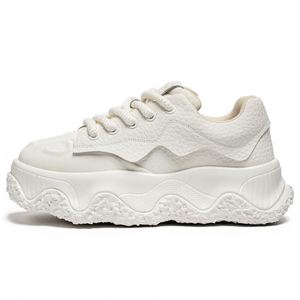 Nouvelles Chaussures de Sport Respirantes en Cuir pour Hommes et Femmes 2025 – Baskets Tendance à Semelle Épaisse pour Jeunes, Chaussures Décontractées de Course Style « Dad Shoes » - Product Image 5