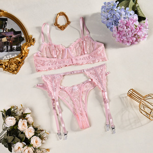 Set di Lingerie Sexy in Pizzo Rosa e Bianco con Reggiseno con Ferretto, <span class=keywords><strong>Reggicalze</strong></span> e Perizoma, Abbigliamento Intimo Romantico per Donne - Product Image 6