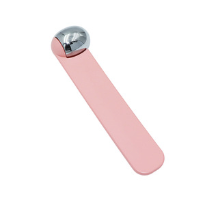 Aplicador de crema de Ojos de metal para masajeador de bolas de rodillo de suero para ojos para reducir el despuffer y masajear - Product Image 1