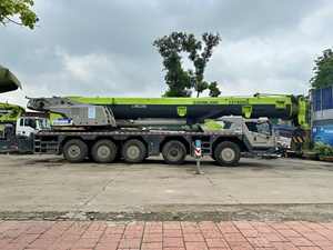 Grúa Oruga Usada Zoomlion ZAT2000E de 200 Toneladas, Maquinaria Pesada con Motor y Caja de Cambios, 2021 - Product Image 6