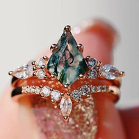 Bagues à la mode en laiton avec Zircon et pierre naturelle Agate de pierre de mousse verte Bague à deux styles Un ensemble pour les femmes pour le mariage