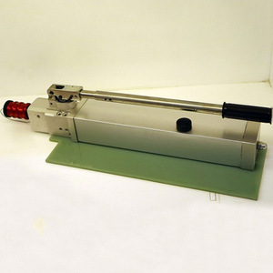Emergency <b>Tool</b> Kit Hydraulic Manual Pump Aluminum Alloy Red Portable High Pressure Pump For <b>Fire</b> Rescue Disaster Relief - Product Image 2