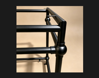 Ensemble de mobilier de jardin en acier inoxydable au design exceptionnel, facile à assembler, avec table, banc, étagère et console, robuste et résistant pour l'extérieur.