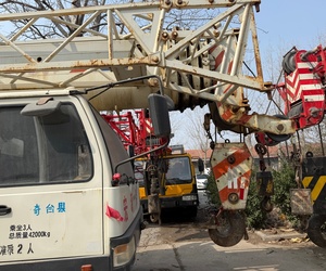 Zoomlion Mobile Crane QY55VF 55 Ton Truck Crane Newer Model with QY30v QY25v Cranes 50 Ton Max Lifting Load - Product Image 2