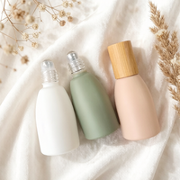 Botol Roller Kaca Pastel Morandi Unik 12ml, Warna Putih Lembut, Pink, Hijau dengan Tutup Bambu Alami & Bola Baja Tahan Karat