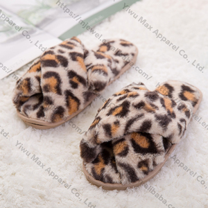 Fabricant en Gros de <span class=keywords><strong>Chaussons</strong></span> d'Intérieur Hiver Doux et Fourrés à Imprimé Léopard, Personnalisés Mode FEO, pour Femmes/Couples/Hommes - Product Image 5