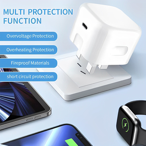 <span class=keywords><strong>Adaptateur</strong></span> de <span class=keywords><strong>prise</strong></span> pliable PD20W UK 20W Type-C <span class=keywords><strong>Adaptateur</strong></span> de téléphone approprié Chargeur PD - Product Image 3
