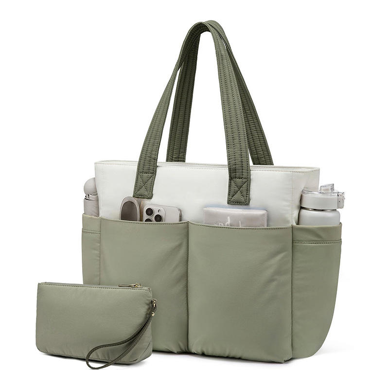 สีเขียว